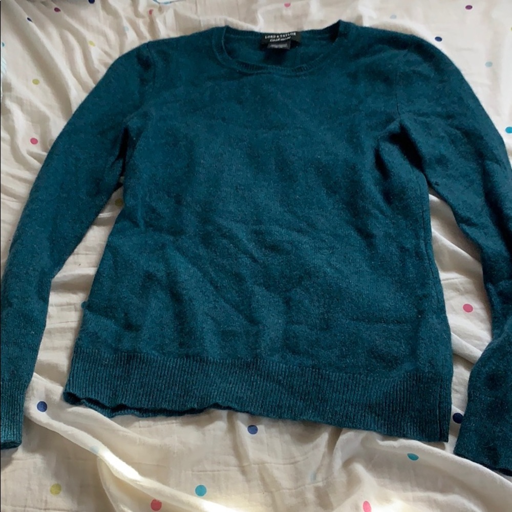 Lord and Taylor XS cashmere green sweater!